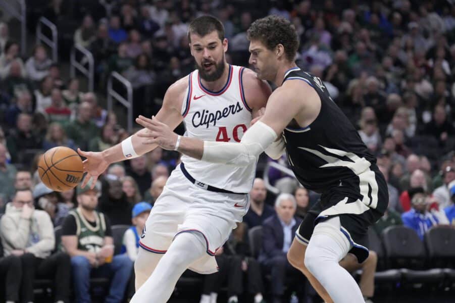 Milwaukee Bucks: Excited Brook Lopez Calls Joining Homestate Clippers "Full-Circle Moment" Ahead of 18th Season 2 Milwaukee Bucks, Brook Lopez, Los Angeles Clippers