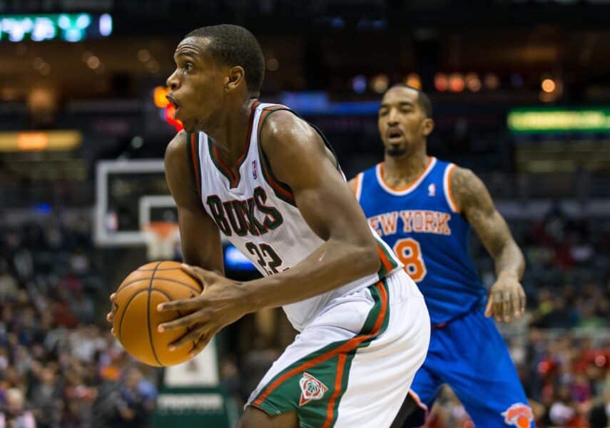 Milwaukee Bucks: Giannis Antetokounmpo Gets Emotional Over 1 Video About Journey With Khris Middleton, Shows Love to Teammates - 'These Are My Guys for Life' 3 Khris Middleton, Milwaukee Bucks