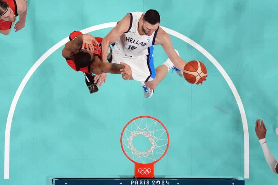 Milwaukee Bucks: Giannis Antetokounmpo Displays Dominance vs Italy in EuroBasket 2025 But Coach is Not Satisfied Yet 3 Kostas Papanikolaou