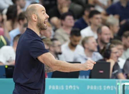 Milwaukee Bucks: Giannis Antetokounmpo Displays Dominance vs Italy in EuroBasket 2025 But Coach is Not Satisfied Yet Greece national basketball team coach Vassilis Spanoulis