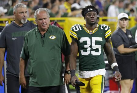Cowboys sign former Packers CB off practice squad for Week 17 Green Bay Packers cornerback Corey Ballentine (35).