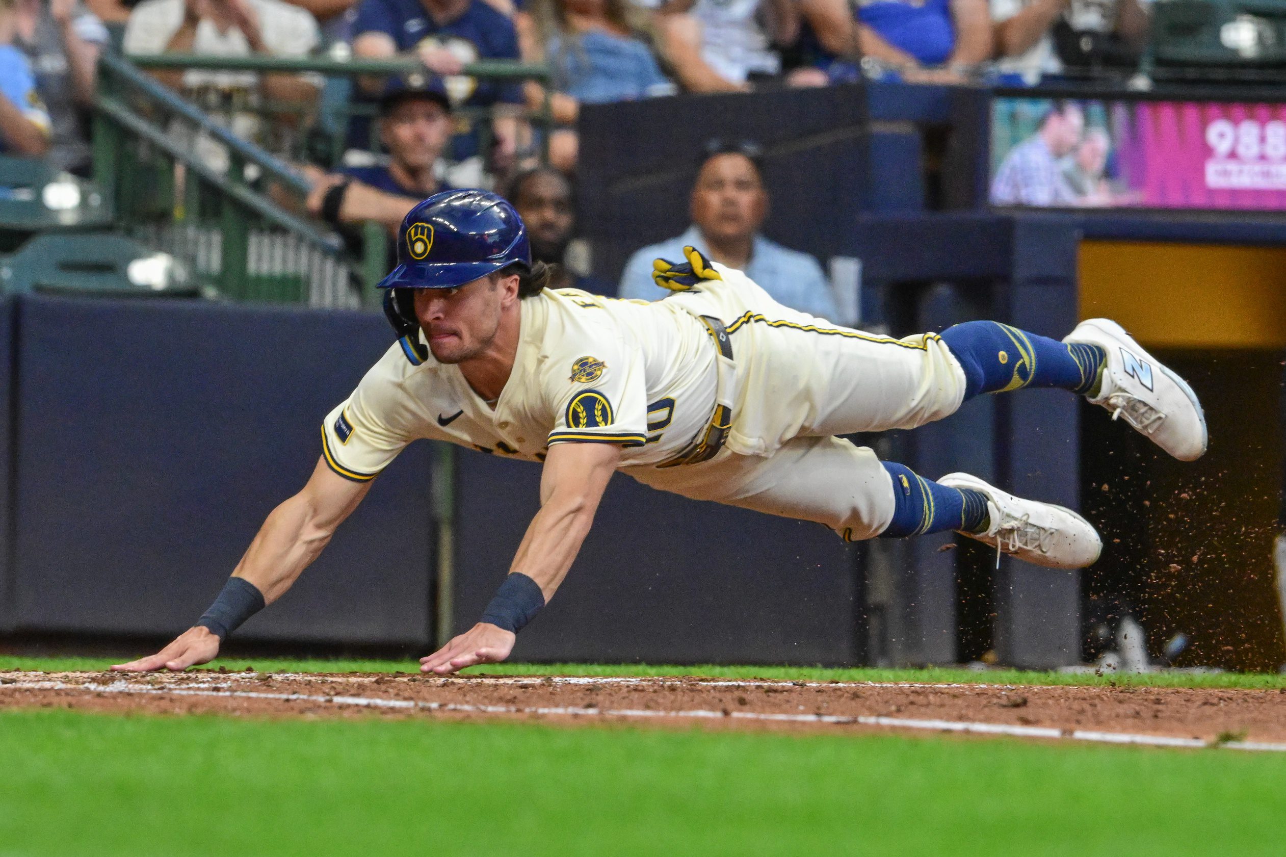 Milwaukee Brewers: Sal Frelick Triggers Wild Reactions After Embarrassing Paul Skenes Right Away 1 Milwaukee Brewers, Sal Frelick