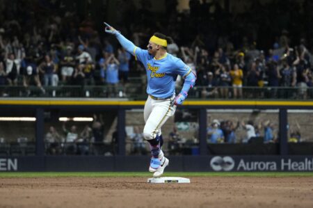 Brewers’ William Contreras trending toward arbitration salary history following Tarik Skubal case Milwaukee Brewers, William Contreras, Jose Quintana