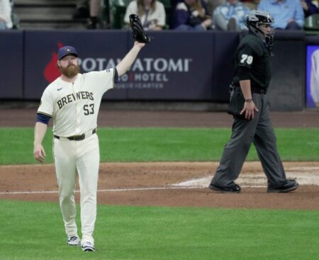 Brandon Woodruff free agency decision makes Brewers payroll history Brandon Woodruff, Milwaukee Brewers,