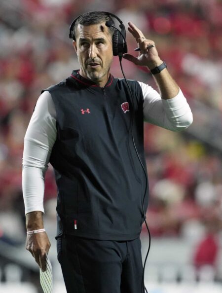 Badgersโ Tackle Aiming to Switch to Center Following Benching, 2 Sack Performance Luke Fickell, Wisconsin Badgers