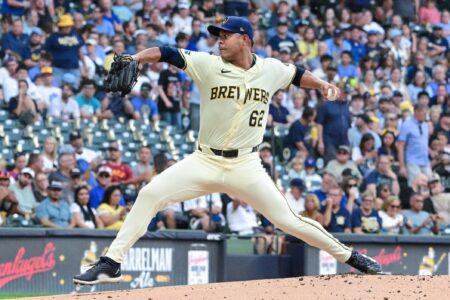 Milwaukee Brewers: Jose Quintana signs with new team, back for 15th MLB season Milwaukee Brewers, Jose Quintana