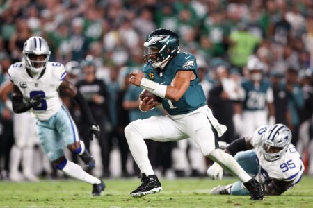 Ex-Packers DT Kenny Clark moment caught on video before Cowboys debut Kenny Clark, Dallas Cowboys