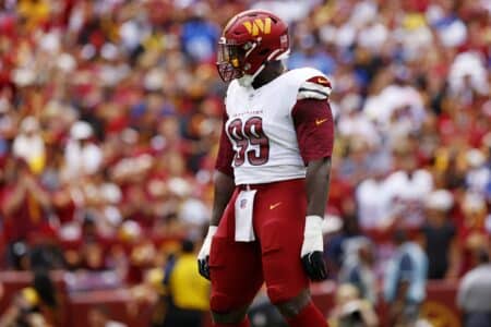 Commanders defensive tackle Javon Kinlaw (99)