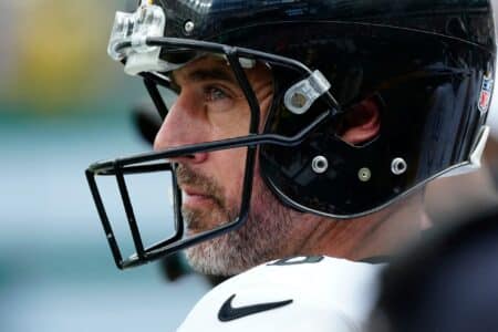 Aaron Rodgers delivers sharp statement on beating former team Jets in Steelers debut Aaron Rodgers, Pittsburgh Steelers, New York Jets