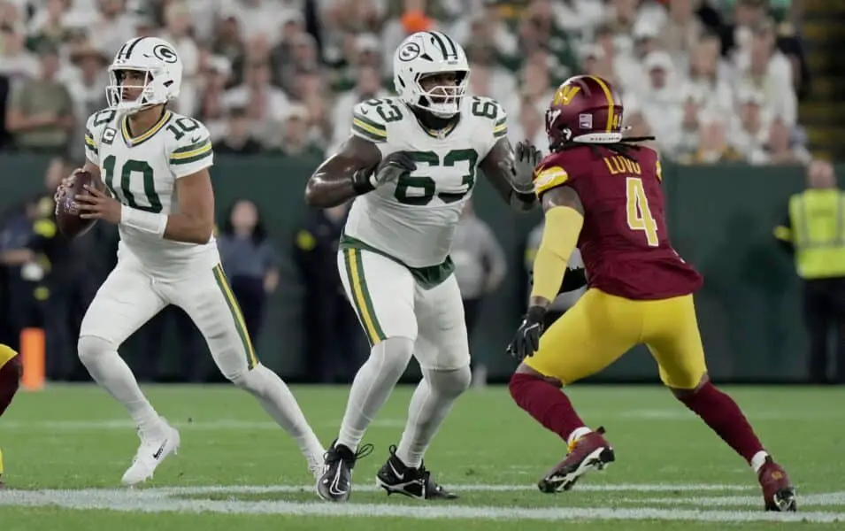 Packers' free agent tackle predicted to earn massive payday this offseason 2 Packers' Free Agent Tackle Predicted To Earn Massive Payday This Offseason