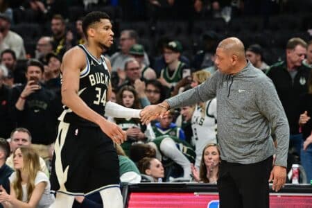 “I was scrambling”: Doc Rivers opens up on adjusting to Giannis Antetokounmpo’s sudden absence Apr 27, 2025; Milwaukee, Wisconsin, USA; Milwaukee Bucks forward Giannis Antetokounmpo (34) exits the game in the fourth quarter as head coach Doc Rivers shakes his hand during game four against the Indiana Pacers of first round for the 2024 NBA Playoffs at Fiserv Forum. Mandatory Credit: Benny Sieu-Imagn Images