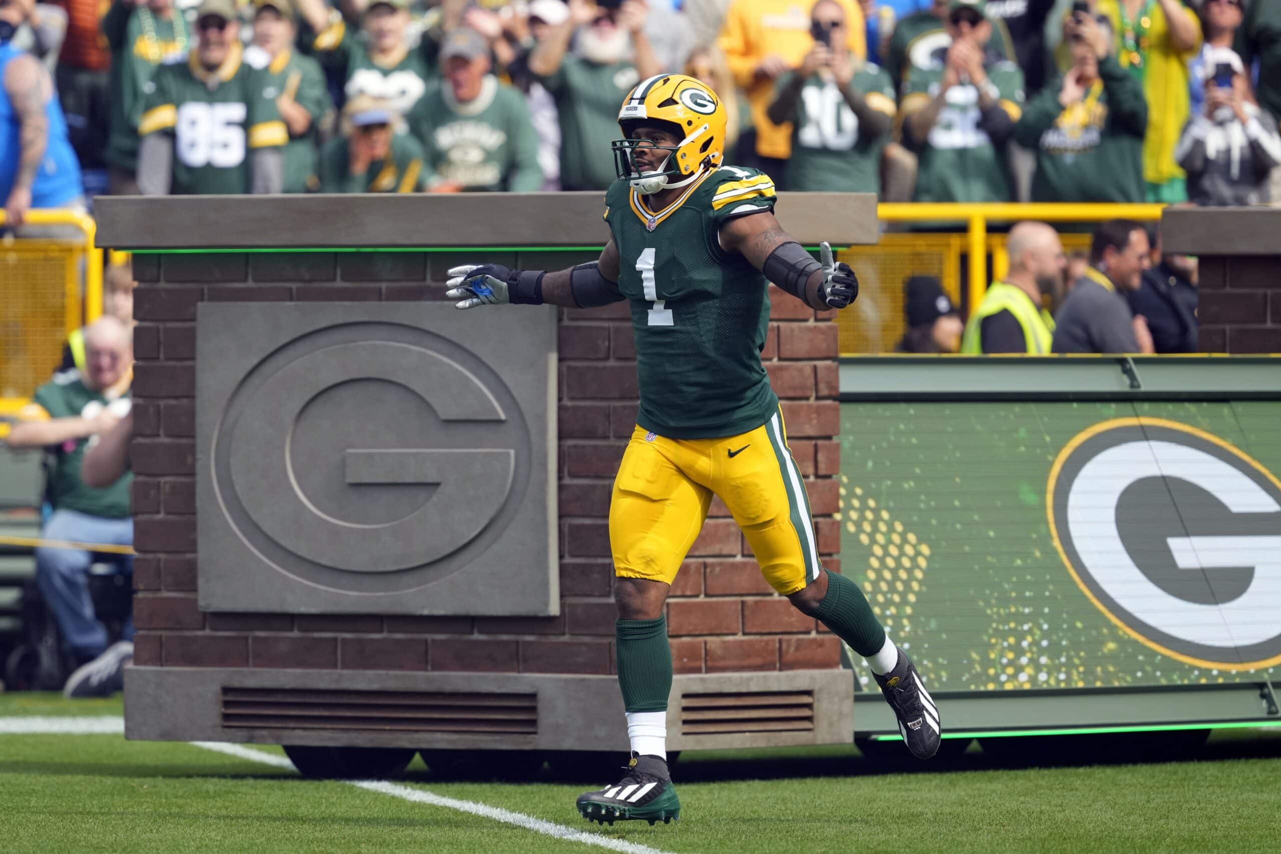 NFL Insider Doubts Packers' Micah Parsons Pulls Off 1 Move In Cowboys Revenge Game