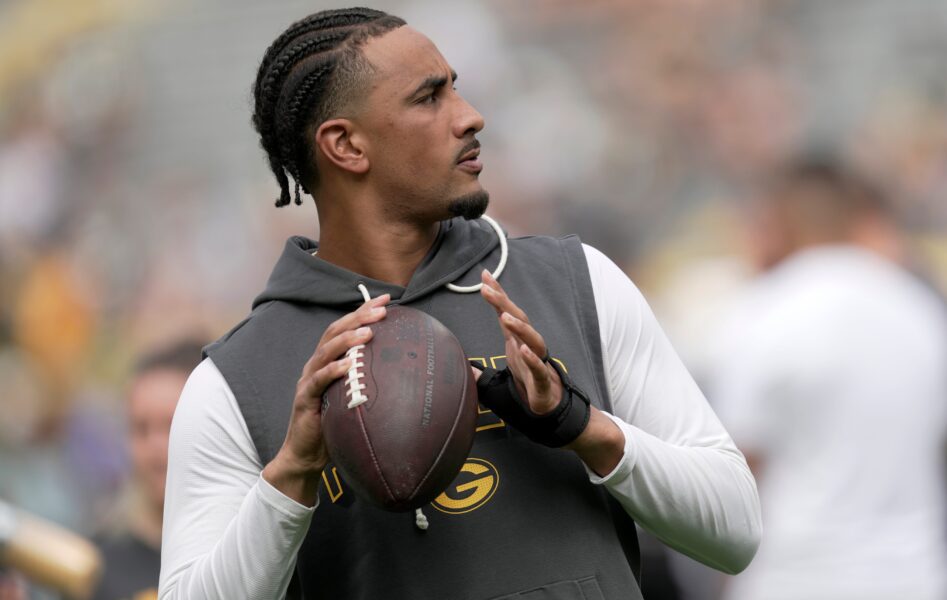 NFL execs question Packers’ faith in Jordan Love 2 Green Bay Packers quarterback Jordan Love is shown before their preseason game against there Seattle Seahawks Saturday, August 23, 2025 at Lambeau Field in Green Bay, Wisconsin.