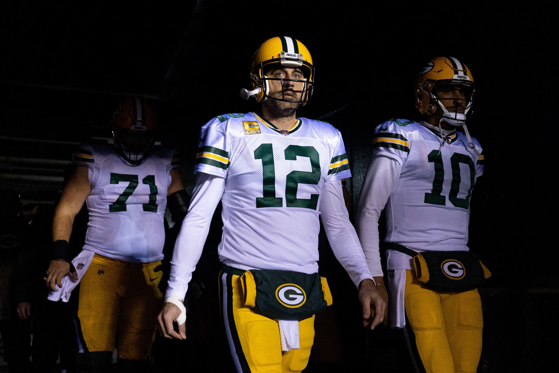 Aaron Rodgers’ retirement talk before Steelers-Packers draws blunt reaction from Jay Gruden 2 Green Bay Packers quarterback Aaron Rodgers (12) and quarterback Jordan Love (10) walk out of the