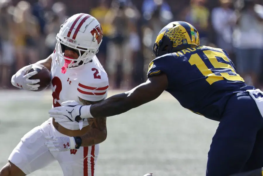 Badgers' third-string quarterback outperforms backup during 24-10 loss 2 USATSI 27244175 168400517 lowres