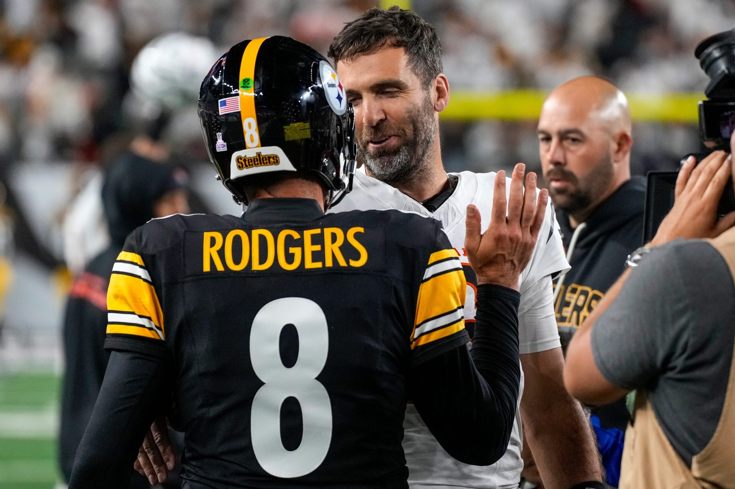 Aaron Rodgers' Wild Near-Hail Mary Touchdown Pass Against Bengals Is Unlike  Anything We've Seen In 8 Years
