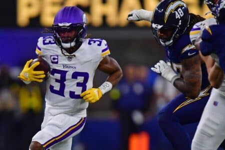 ‘Absolute legend move’: Fans react to ex-Packers RB Aaron Jones’ son’s Halloween costume Aaron Jones, Minnesota Vikings