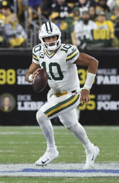 Jordan Love Speaks on Tying Brett Favre's Incredible Green Bay Packers Franchise Record 1 Green Bay Packers, Jordan Love