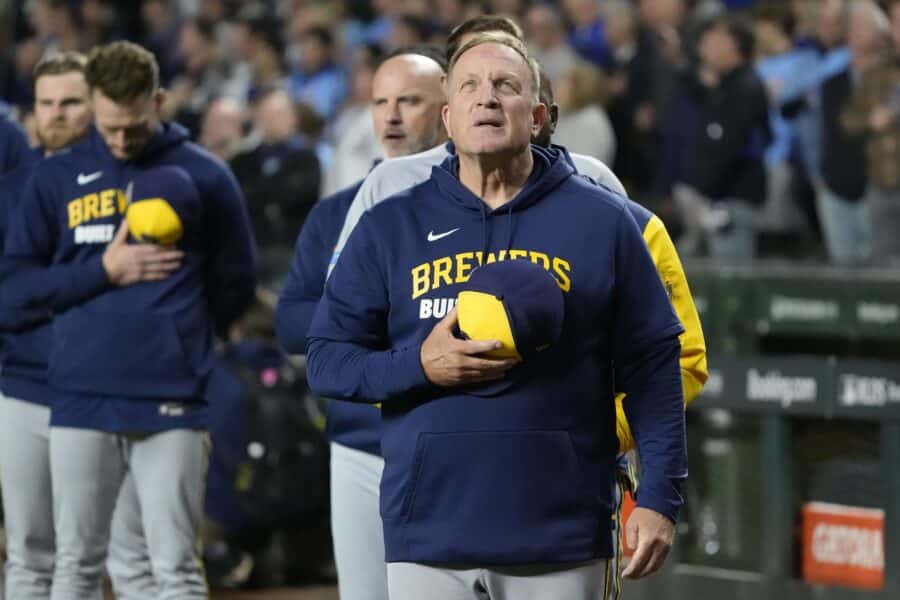 Coaching staff clarity tops Brewers’ to-do list at Winter Meetings 2 Oct 9, 2025; Chicago, Illinois, USA; Milwaukee Brewers manager Pat Murphy before game four of the NLDS round for the 2025 MLB playoffs at Wrigley Field. Mandatory Credit: David Banks-Imagn Images