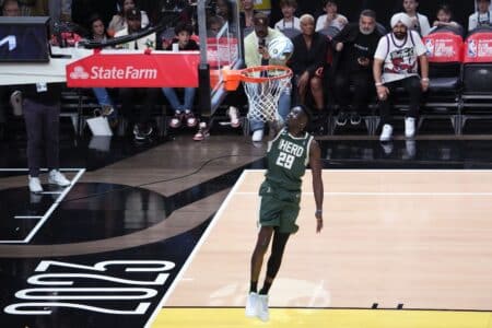 “You are kidding yourself”: Analyst blasts Bucks signing Alex Antetokounmpo Feb 18, 2023; Salt Lake City, UT, USA; Team Antetokounmpo player Alex Antetokounmpo (29) dunks the ball in the Skills Competition during the 2023 All Star Saturday Night at Vivint Arena. Mandatory Credit: Kirby Lee-Imagn Images