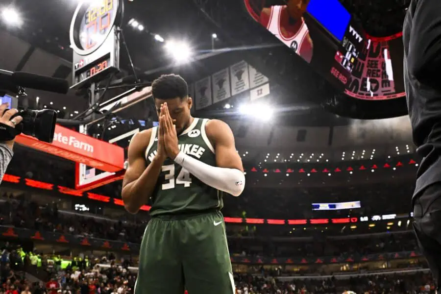 Bucks could swap Giannis Antetokounmpo for young core and picks in bonkers hypothetical 1 Oct 12, 2025; Chicago, Illinois, USA; Milwaukee Bucks forward Giannis Antetokounmpo (34) prays before the first half against the Chicago Bulls at the United Center. Mandatory Credit: Matt Marton-Imagn Images