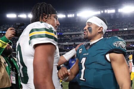 Fans are abuzz over Eaglesโ major announcement just before Week 10 vs. Packers Green Bay Packers quarterback Jordan Love (10) and Philadelphia Eagles quarterback Jalen Hurts (1)