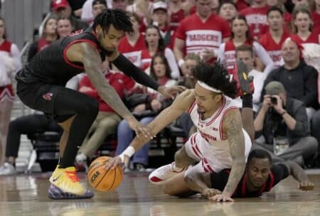 Badgers’ guard Braeden Carrington recaps tough 98-70 BYU loss: “We just can’t do that” Wisconsin Badgers
