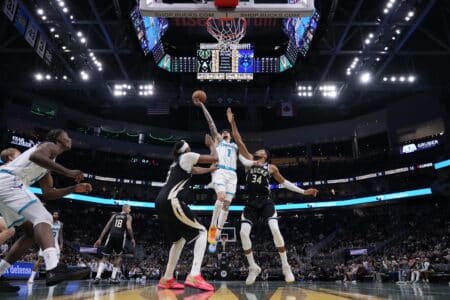 Milwaukee Bucks: Myles Turner doesn’t think Giannis Antetokounmpo gets enough credit for 1 specific skill Milwaukee Bucks, Myles Turner, Giannis Antetokounmpo