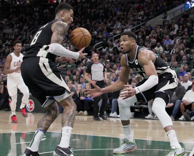 Insider floats how Giannis Antetokounmpo can take Kyle Kuzma with him to New York 2 Bucks forward Kyle Kuzma grabs a rebound and forward Giannis Antetokounmpo looks on during the first half.
