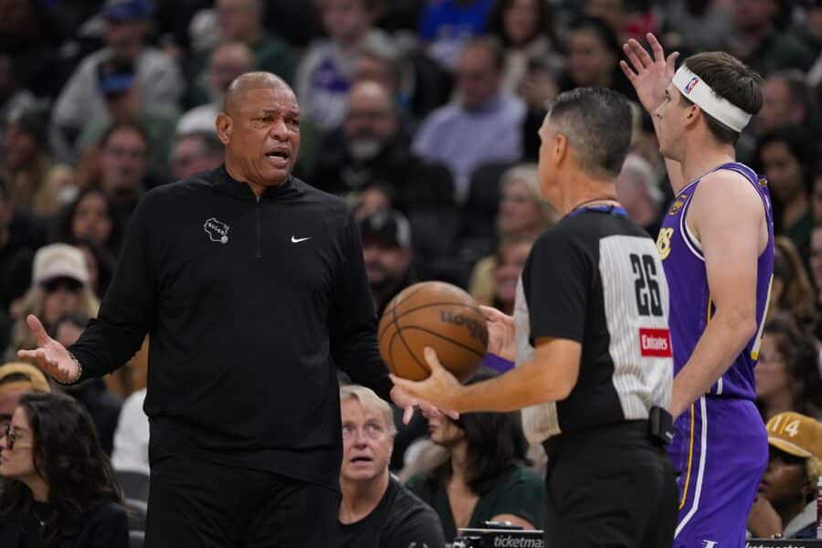 Bucks Doc Rivers questions officiating, Milwaukee struggle against Luka Doncic and the Lakers 2 Nov 15, 2025; Milwaukee, Wisconsin, USA; Milwaukee Bucks head coach Doc Rivers argues a call wth referee Pat Fraser (26) during the first quarter against the Los Angeles Lakers at Fiserv Forum. Mandatory Credit: Jeff Hanisch-Imagn Images