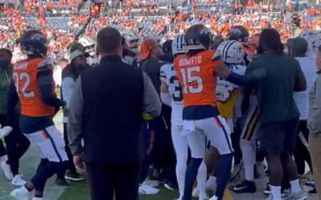 “They Had To Be Pulled Apart” Serious Brawl Breaks Out Between Packers And Broncos Before Kickoff (Watch Packers - Broncos fight before kickoff - Via CBS Sports