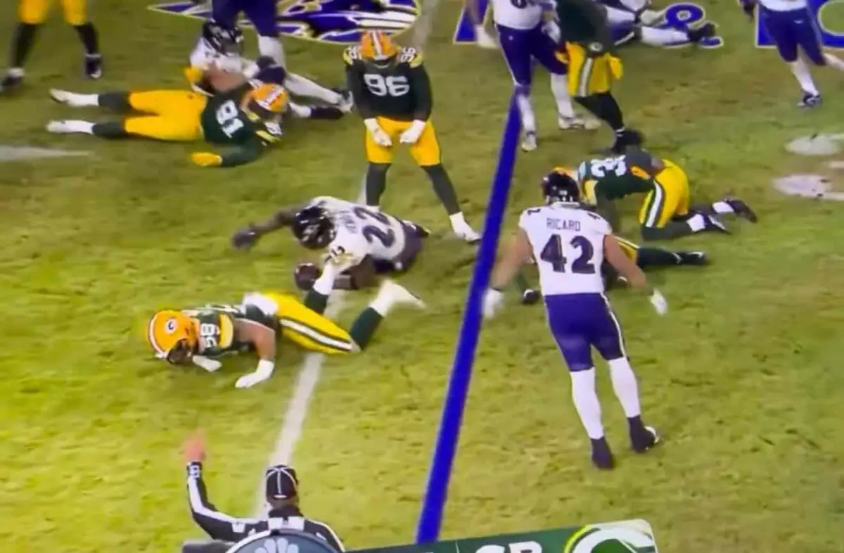 Warning Graphic Video* Packers' Starter Has Ankle Snap In Half In Slo-Mo Replay Vs Ravens (Video)