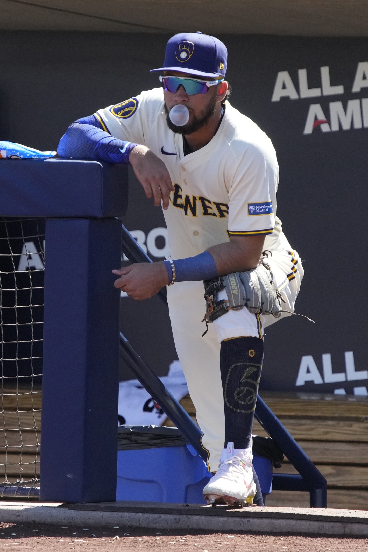 Milwaukee Brewers lose 6 prospects in 2025 Rule 5 Draft, select RHP Cole Phillips 1 Milwaukee Brewers, Cole Phillips, Hedbert Perez