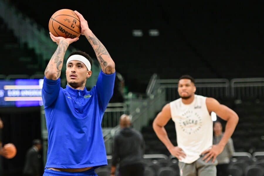 Bucks’ Kyle Kuzma made one of the craziest shots of the season—but it didn’t count Milwaukee Bucks, Giannis Antetokounmpo, Kyle Kuzma