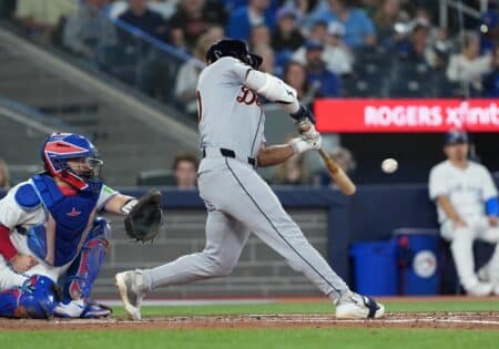 Milwaukee Brewers sign former Detroit Tigers outfielder to 40-man roster Milwaukee Brewers, Akil Baddoo