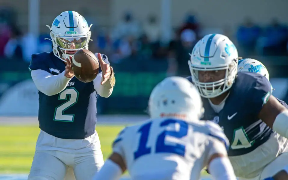 Wisconsin Badgers in contact with impressive 44 TD West Florida QB-WR duo 2 USATSI 27304705 168400517 lowres