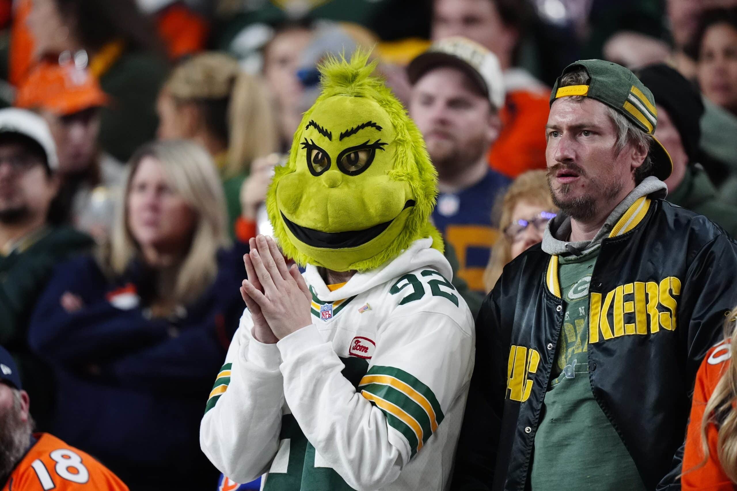 Packers catch strays during Bulls-Pelicans game 1 A Green Bay Packers fan dressed as the Grinch