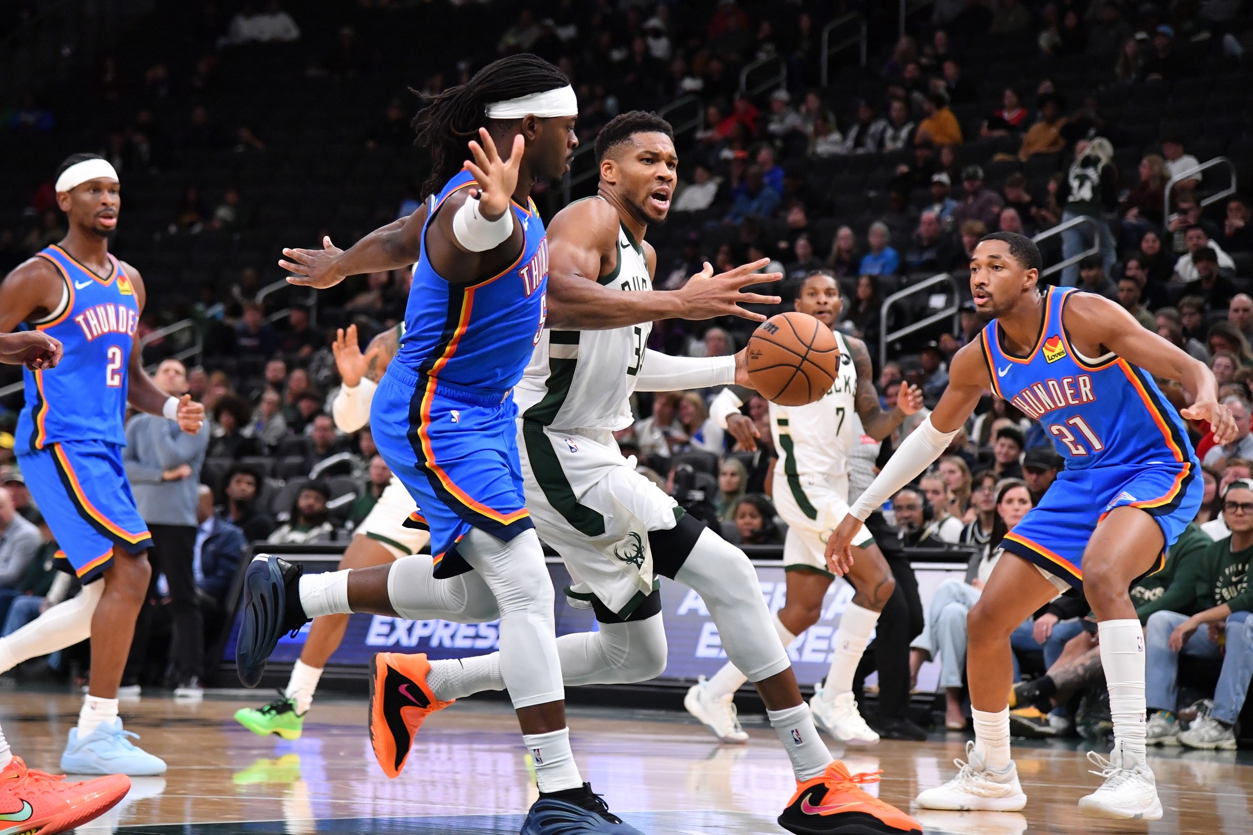 Thunder Unlikely To Chase A Giannis Antetokounmpo Trade