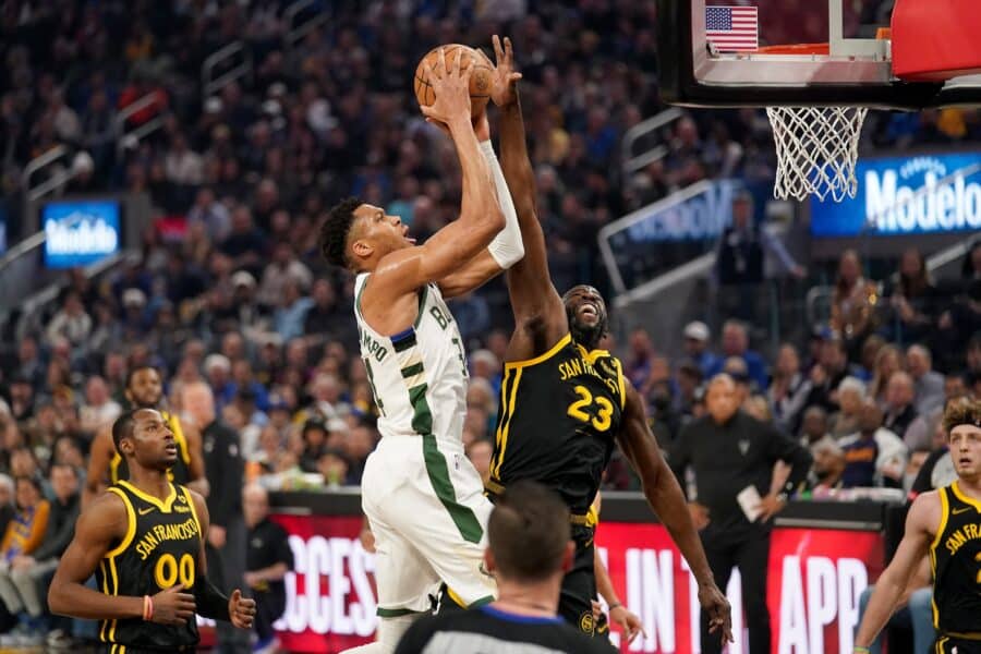 "Y'all better figure it out": 4x NBA Champion on the stakes of Giannis Antetokounmpo trade 1 Mar 6, 2024; San Francisco, California, USA; Milwaukee Bucks forward Giannis Antetokounmpo (34) is fouled by Golden State Warriors forward Draymond Green (23) in the first quarter at the Chase Center. Mandatory Credit: Cary Edmondson-Imagn Images