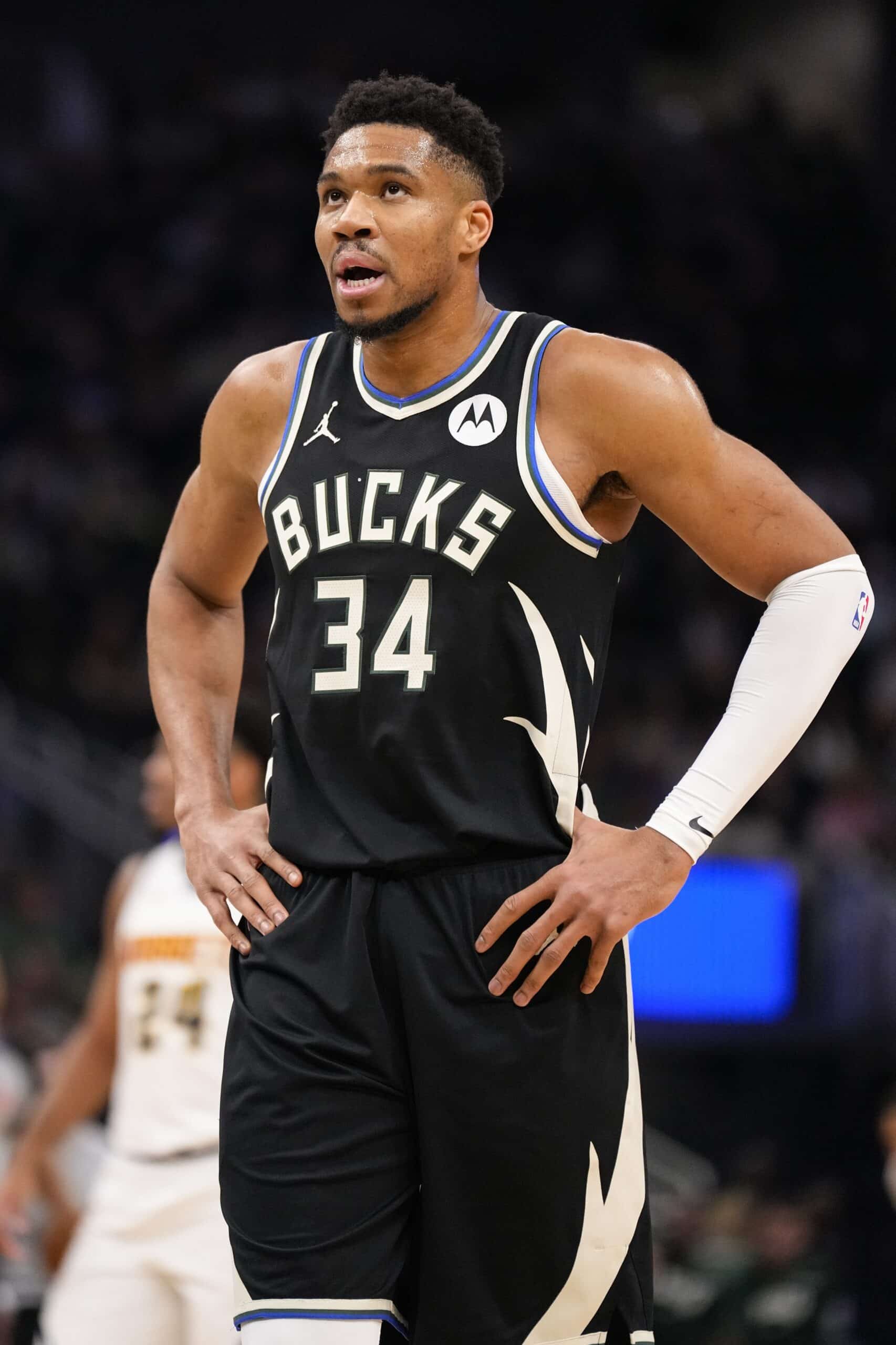 Milwaukee Bucks: Jimmy Haslam breaks silence on Giannis Antetokounmpo trade rumors 1 Milwaukee Bucks, Giannis Antetokounmpo, Giannis injury