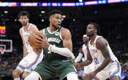 “Teams do believe this is gonna be a divorce”: Brian Windhorst weighs in on Giannis Antetokounmpo’s future with the Bucks Jan 21, 2026; Milwaukee, Wisconsin, USA; Milwaukee Bucks forward Giannis Antetokounmpo (34) drives to the basket against Oklahoma City Thunder guard Cason Wallace (22) in the second half at Fiserv Forum. Mandatory Credit: Michael McLoone-Imagn Images