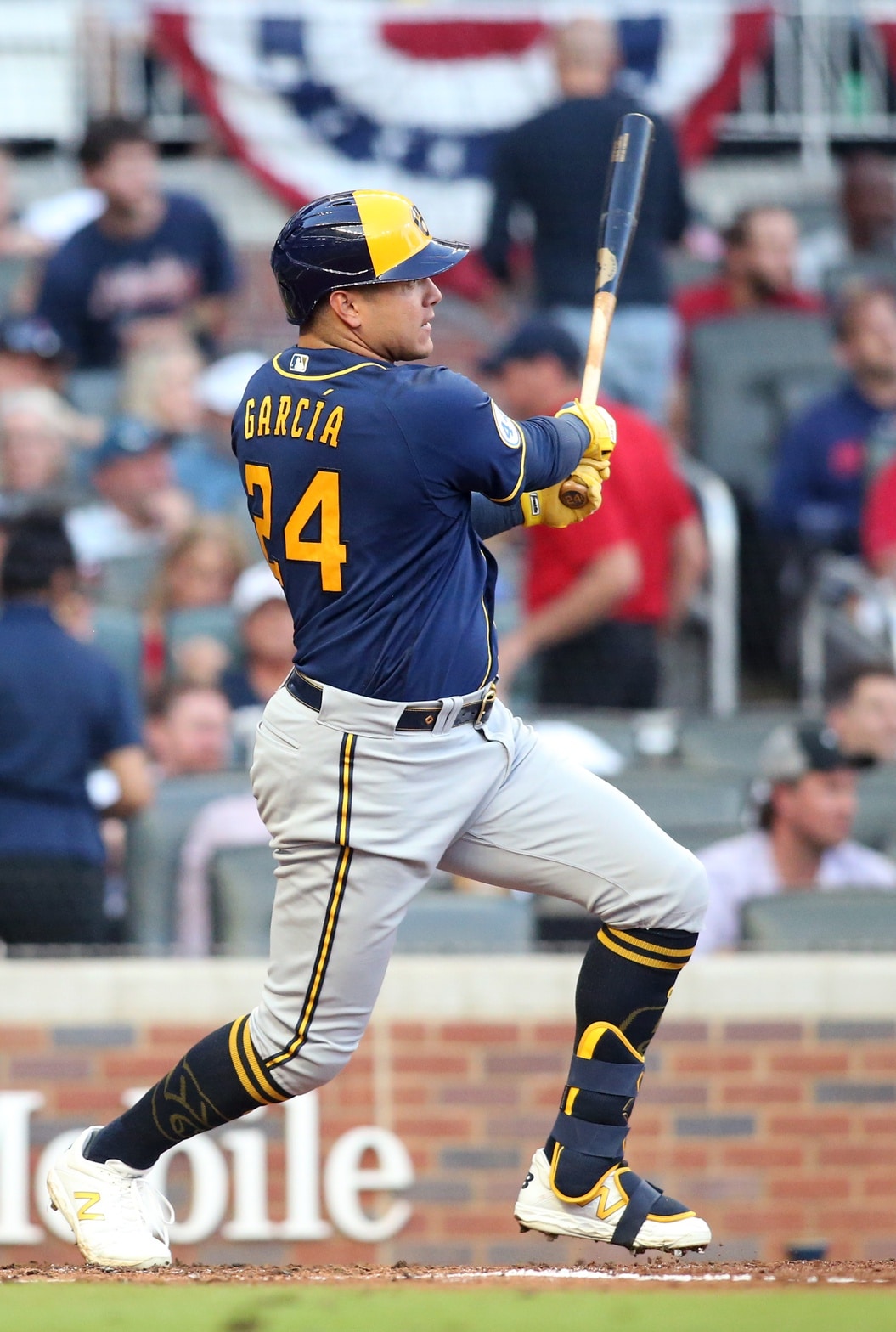 Milwaukee Brewers fans all have similar reactions to former 29-home run hitting outfielder retiring 1 Milwaukee Brewers, Avisail Garcia