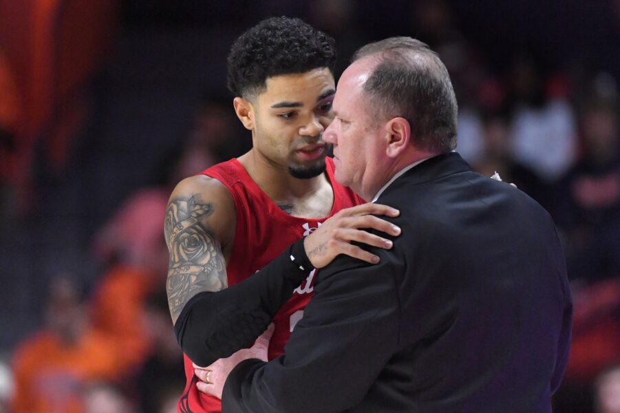 Wisconsin Badgers stars draws Michigan State coach Tom Izzo’s attention ahead of showdown Wisconsin Badgers head coach Greg Gard and player Nick Boyd (2) talk during the second half against the Illinois Fighting Illini at State Farm Center.