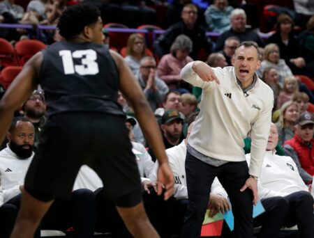UWGB Phoenix HC Doug Gottlieb sounds off on officiating crew following 75-72 loss Green Bay Phoenix
