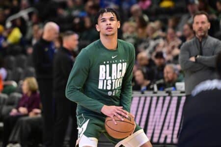 Bucks gamble on young talent as Ousmane Dieng steps into a new role Feb 6, 2026; Milwaukee, Wisconsin, USA; Milwaukee Bucks forward Ousmane Dieng (21) warms up during halftime against the Indiana Pacers at Fiserv Forum. Mandatory Credit: Benny Sieu-Imagn Images