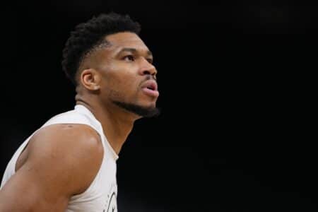 Giannis Antetokounmpo follows up controversial business move with another off-court investment Feb 4, 2026; Milwaukee, Wisconsin, USA; Milwaukee Bucks forward Giannis Antetokounmpo (34) during warmups prior to the game against the New Orleans Pelicans at Fiserv Forum. Mandatory Credit: Jeff Hanisch-Imagn Images